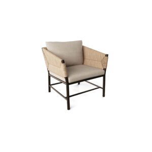 Outdoor armchair with a natural resin frame, espresso aluminum structure, and comfortable cushions. Perfect for garden, terrace, or balcony use.