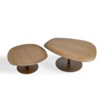 CHICAGO natural oak coffee table set with irregular shapes and golden metal legs.