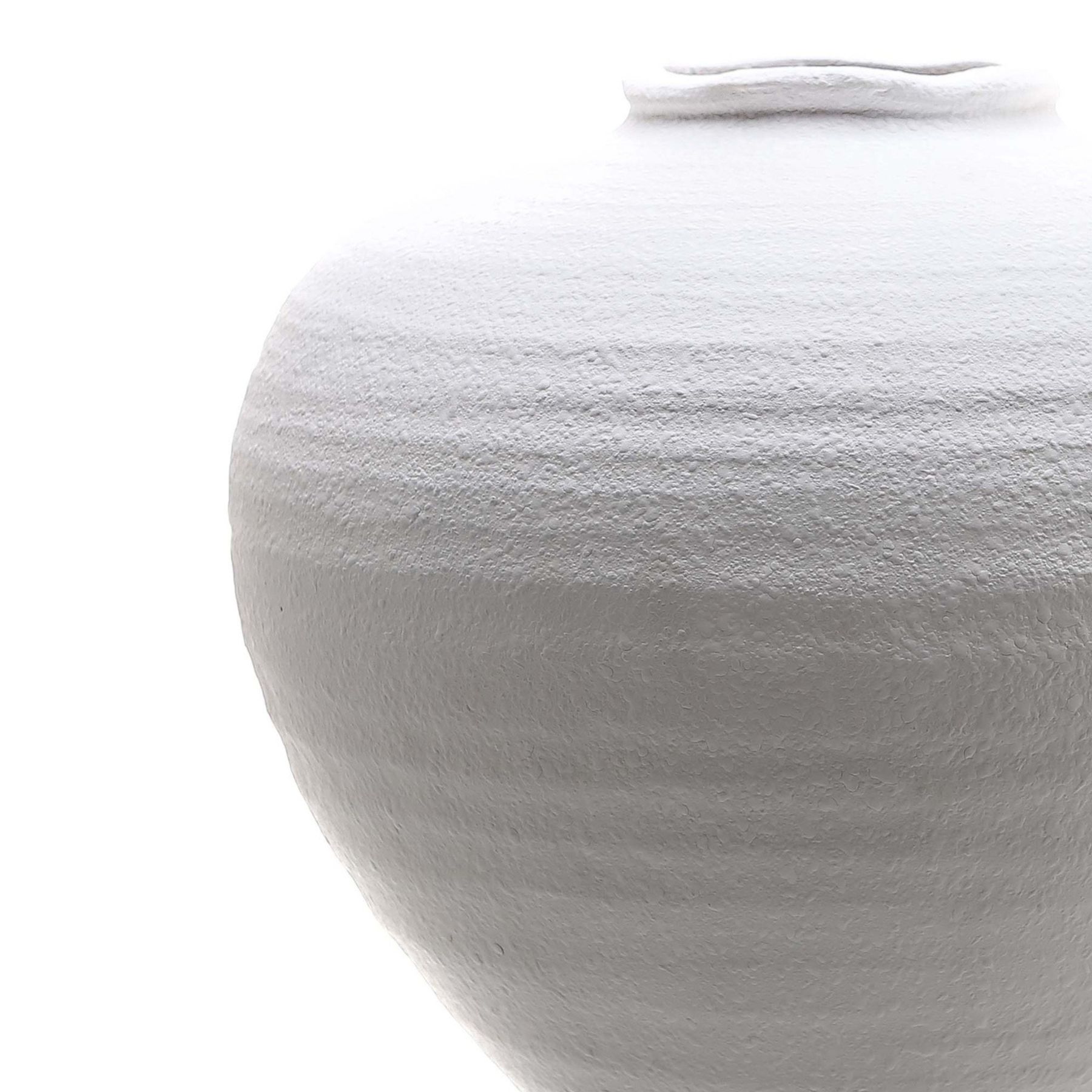 REGOLA Matt White Ceramic Vase – sleek matte white ceramic vase with soft curves and minimalist form, perfect for fresh or faux floral displays.